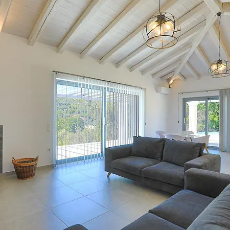 Brand New Loki With Large Infinity Pool Wifi And Sea Views *