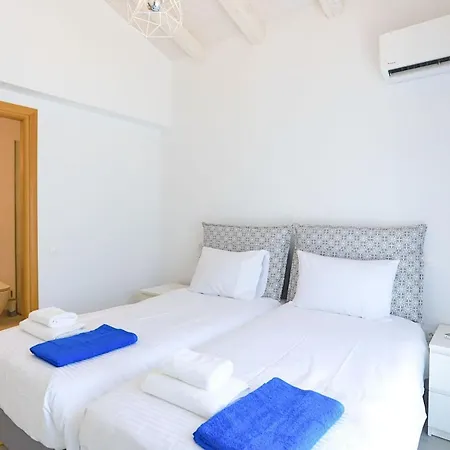 Brand New Loki With Large Infinity Pool Wifi And Sea Views Agnítsini