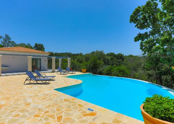 Brand New Loki With Large Infinity Pool Wifi And Sea Views * Agnítsini