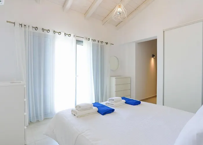 Villa Brand New Loki With Large Infinity Pool Wifi And Sea Views Agnítsini