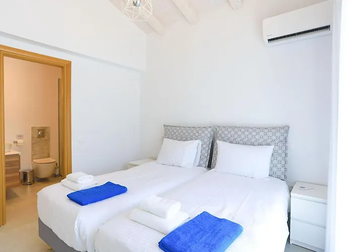Brand New Loki With Large Infinity Pool Wifi And Sea Views Agnítsini